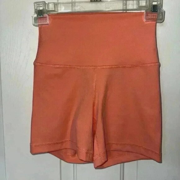 Yogalicious Lux Everyday 5” Shorts Women's Size XS Coral Pink - Picture 1 of 5